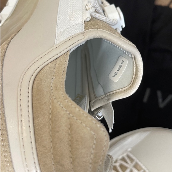 Givenchy Women’s Spectre Zip Sneaker 9.5 NWT - Picture 10 of 13